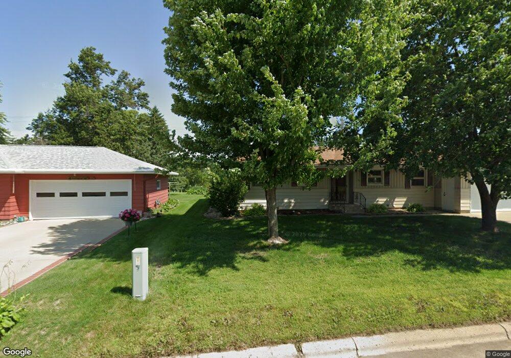 315 E Richway Dr, Albert Lea, MN 56007 - photo 1