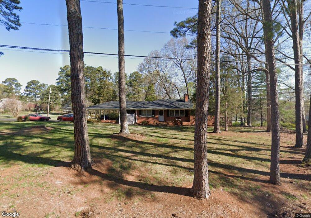 904 Lake Dr, Siler City, NC 27344 - photo 1