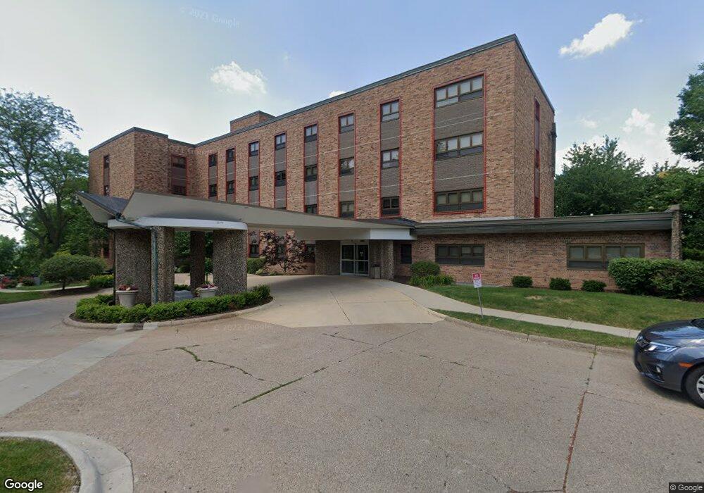 1101 W 9th St unit 112, Davenport, IA 52804 - photo 1