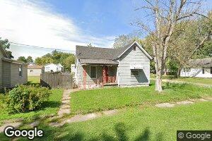 421 N 18th St, Herrin, IL 62948