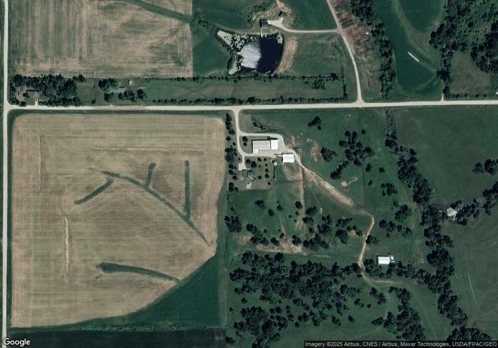 5595 N 59th Ave W, Newton, IA 50208 - photo 1