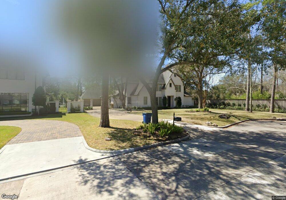 11637 Green Oaks St, Houston, TX 77024 - photo 1