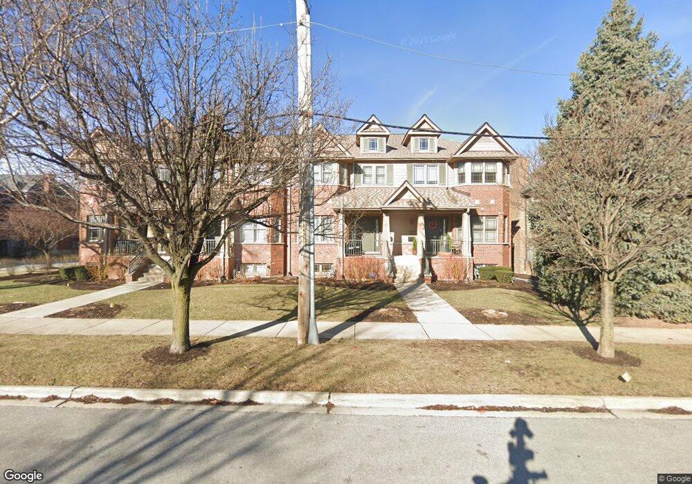 226 N Addison Ave unit 1B, Elmhurst, IL 60126 - photo 1