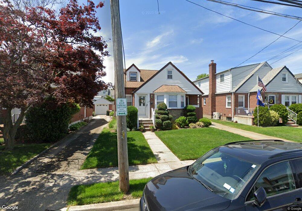 24 Jefferson St, Franklin Square, NY 11010 - photo 1