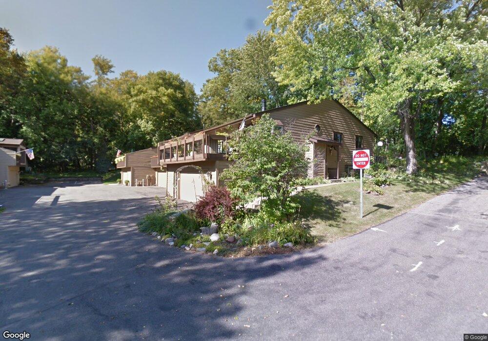 471 W Eagle Lake Dr, Maple Grove, MN 55369 - photo 1