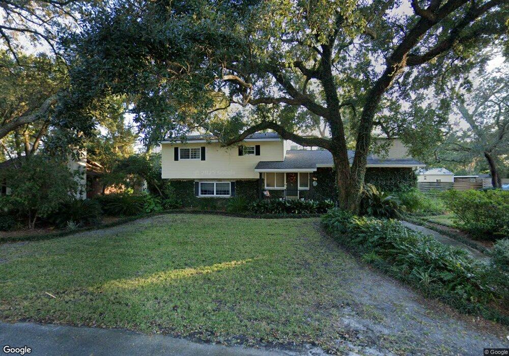 134 Meadows Dr, Saint Simons Island, GA 31522 - photo 1