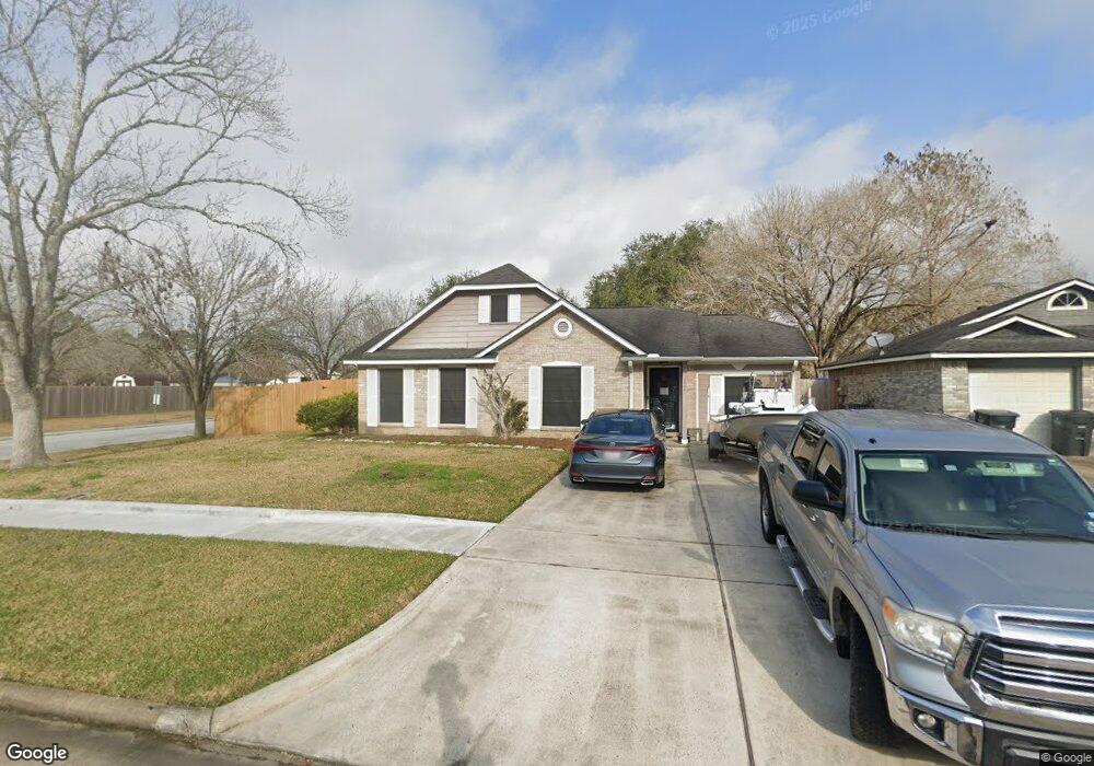 3006 Wood Fox Dr, Alvin, TX 77511 - photo 1