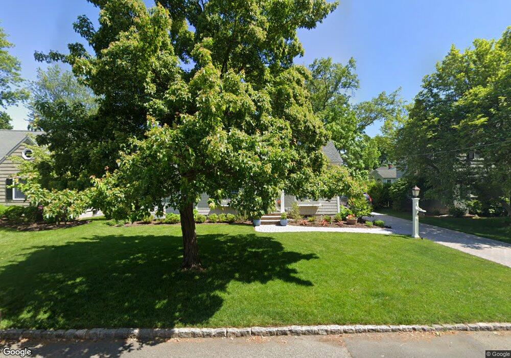 27 Sherwood Ave, Madison, NJ 07940 - photo 1