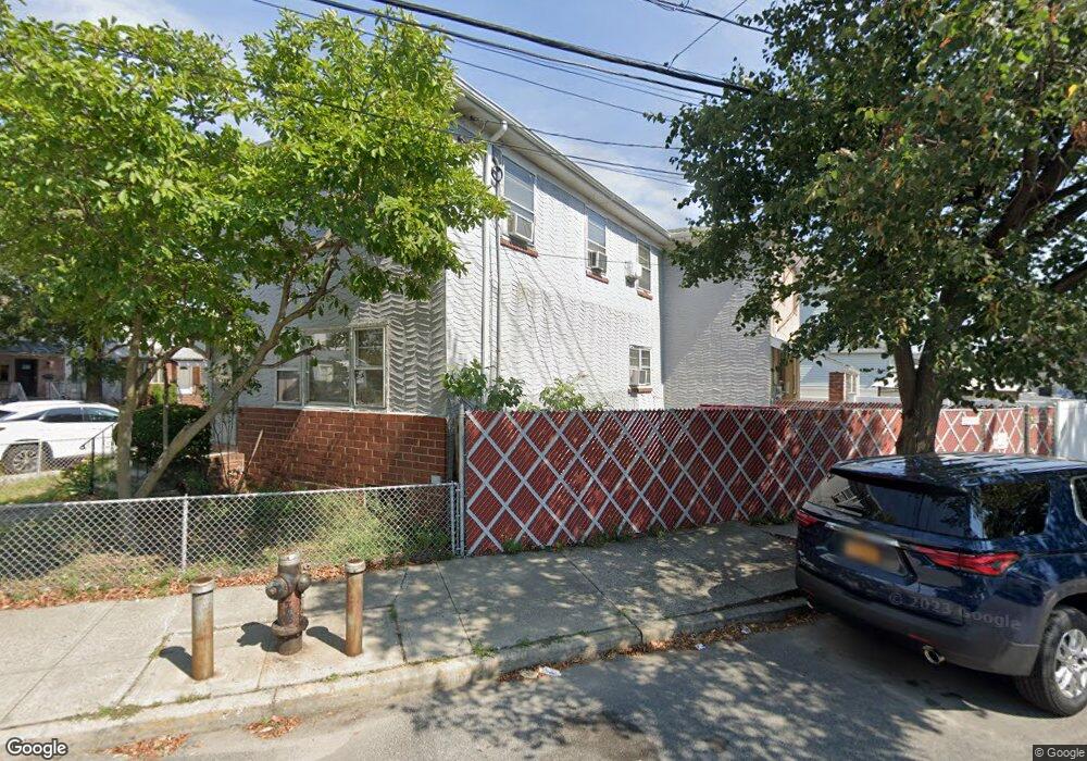 9211 Silver Rd, Ozone Park, NY 11417 - photo 1