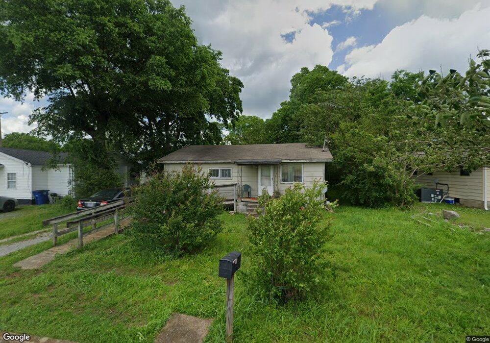 208 Noblitt St, Shelbyville, TN 37160 - photo 1