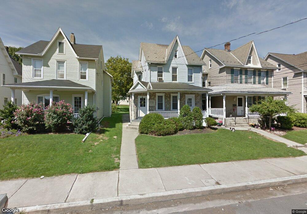 162 S Whitfield St, Nazareth, PA 18064 - photo 1