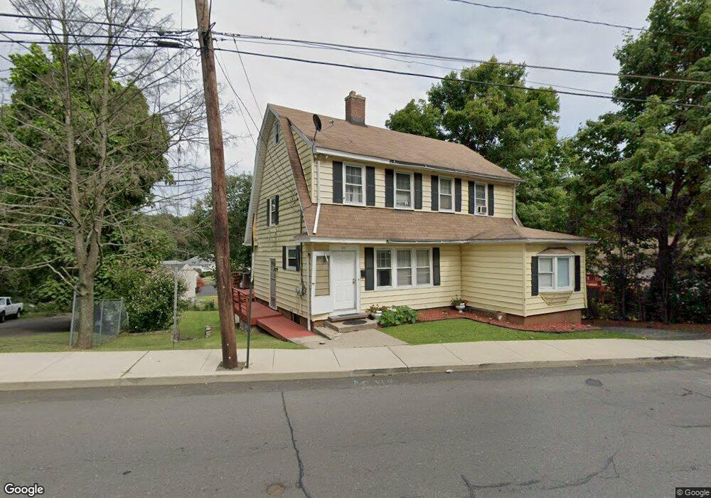 213 Oronoke Rd, Waterbury, CT 06708 - photo 1