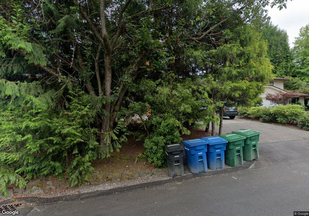 8825 SE 36th St, Mercer Island, WA 98040 - photo 1