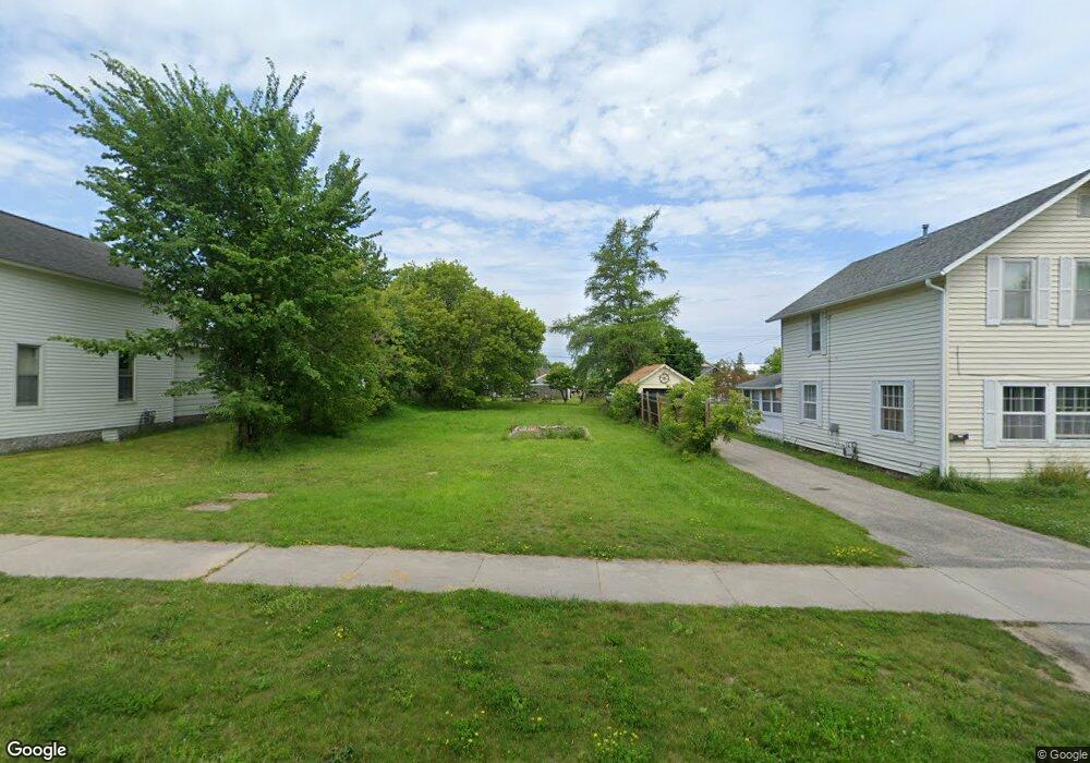 217 N E St, Cheboygan, MI 49721 - photo 1