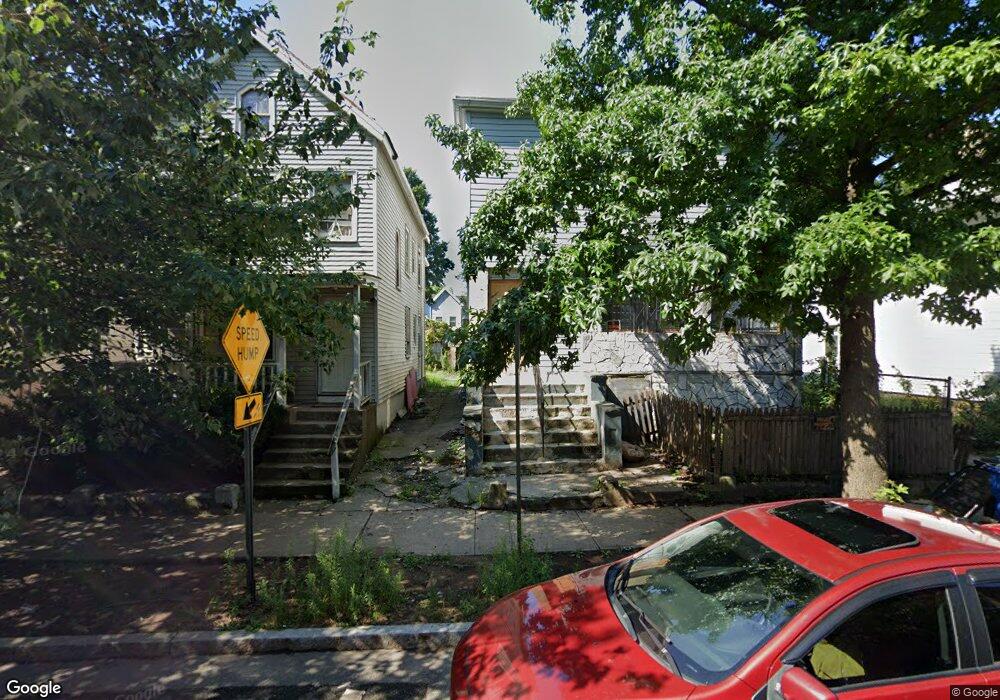 74 Daggett St unit 2, New Haven, CT 06519 - photo 1