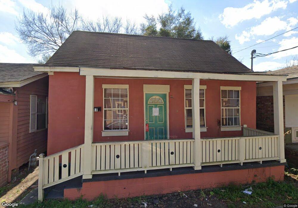 517 W 48th St, Savannah, GA 31405 - photo 1