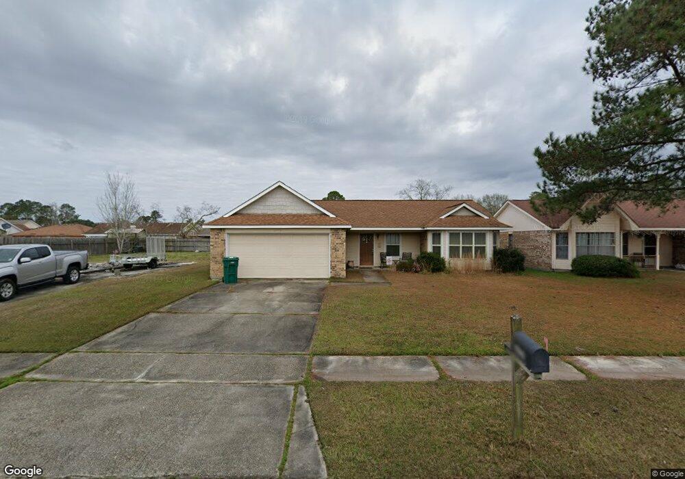 2021 Wellington Ln, Slidell, LA 70461 - photo 1