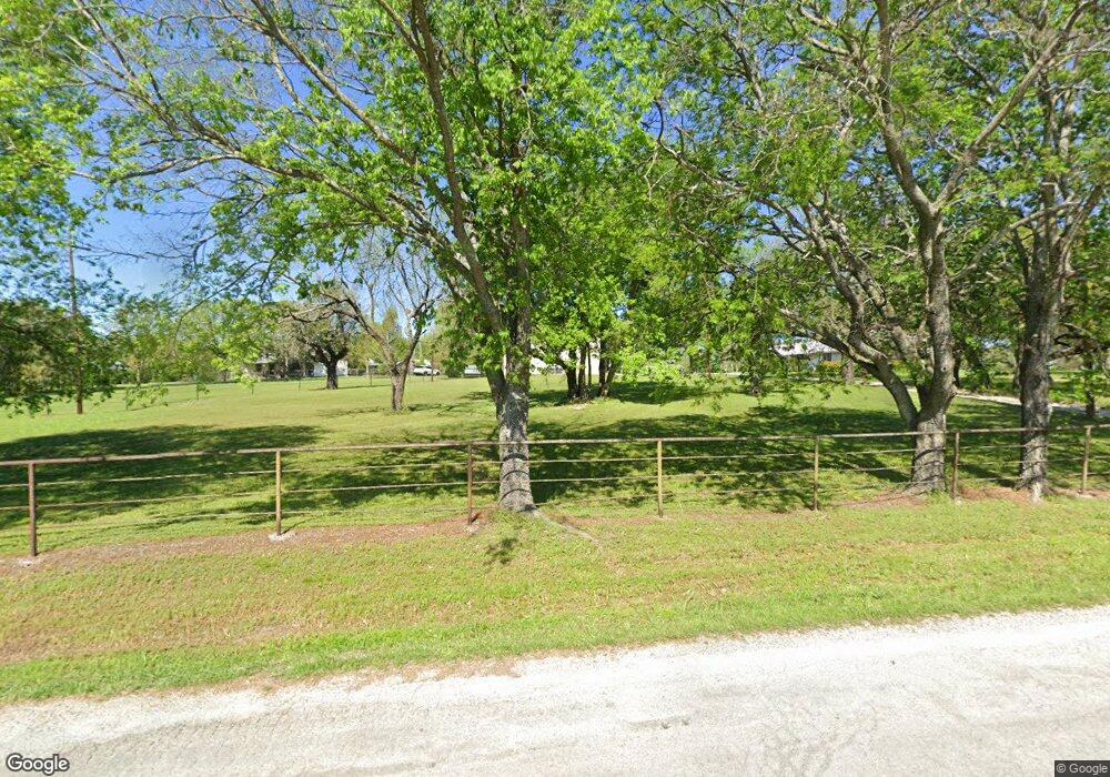 105 N Lake Dr, Weatherford, TX 76085 - photo 1