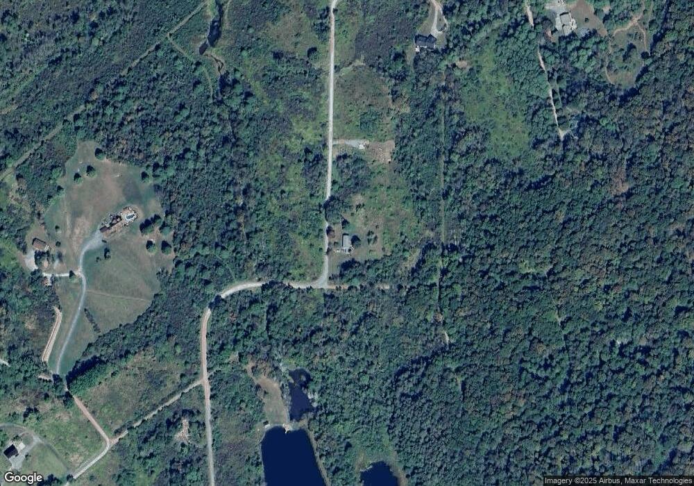 8 Wolf Rd, Honesdale, PA 18431 - photo 1