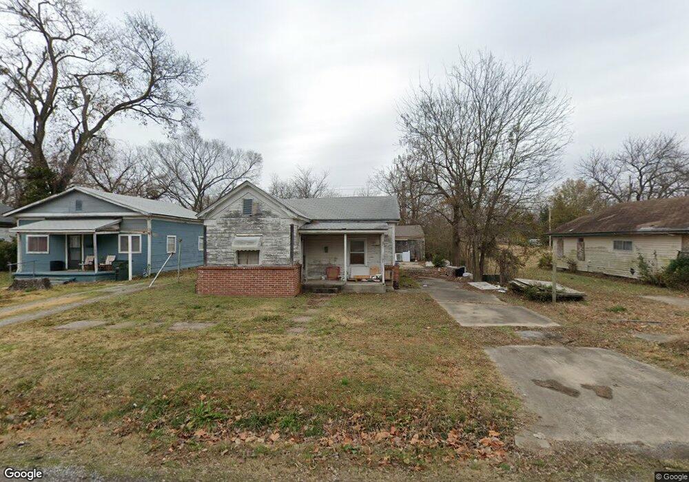 807 N Porter Ave, Okmulgee, OK 74447 - photo 1
