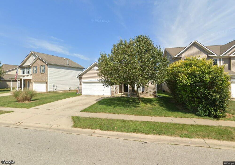 2935 Park View Dr, Columbus, IN 47201 - photo 1