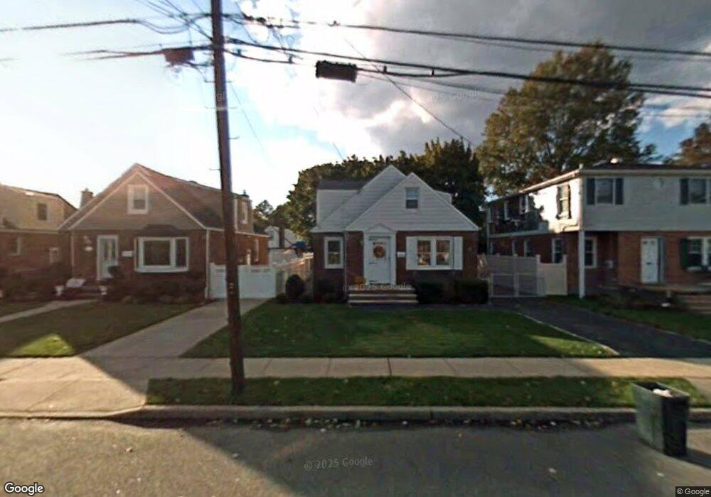 113 Carl Ave, Franklin Square, NY 11010 - photo 1