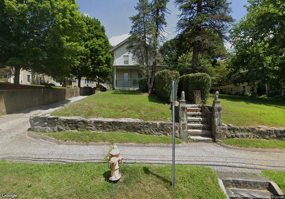 27 Town Hill Ave, Danbury, CT 06810 - photo 1