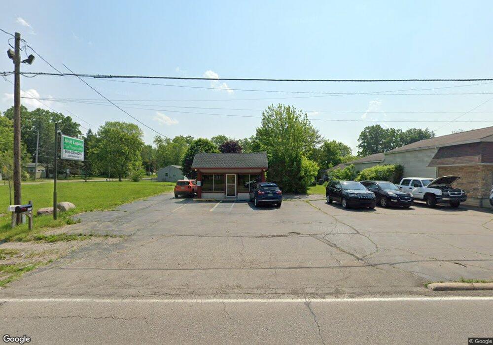 5409 Fenton Rd, Grand Blanc, MI 48439 - photo 1