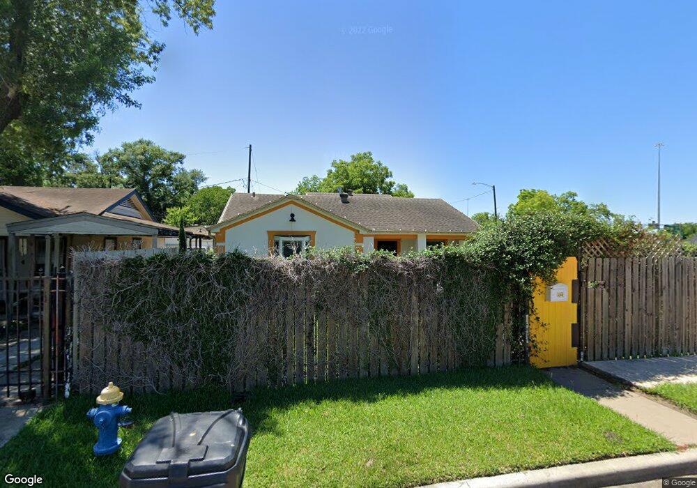 1923 Walton St, Houston, TX 77009 - photo 1