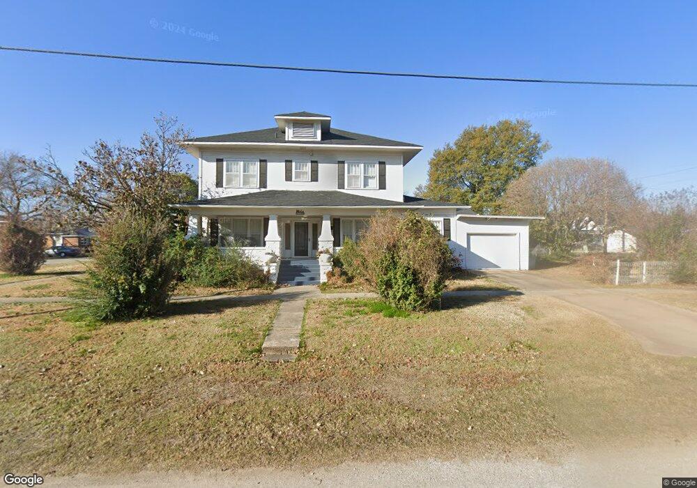 311 S 5th St, Henryetta, OK 74437 - photo 1