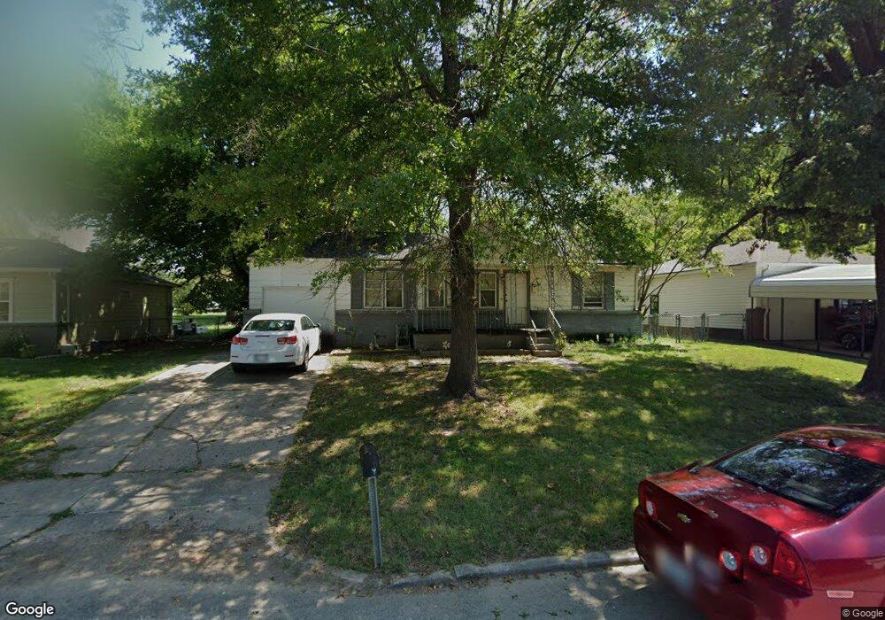 1613 S Ash Ave, Broken Arrow, OK 74012 - photo 1