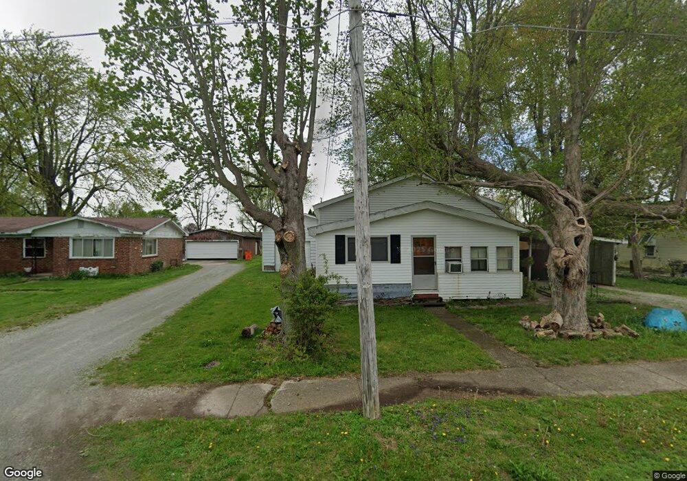 610 W Doggett St, Windfall, IN 46076 - photo 1