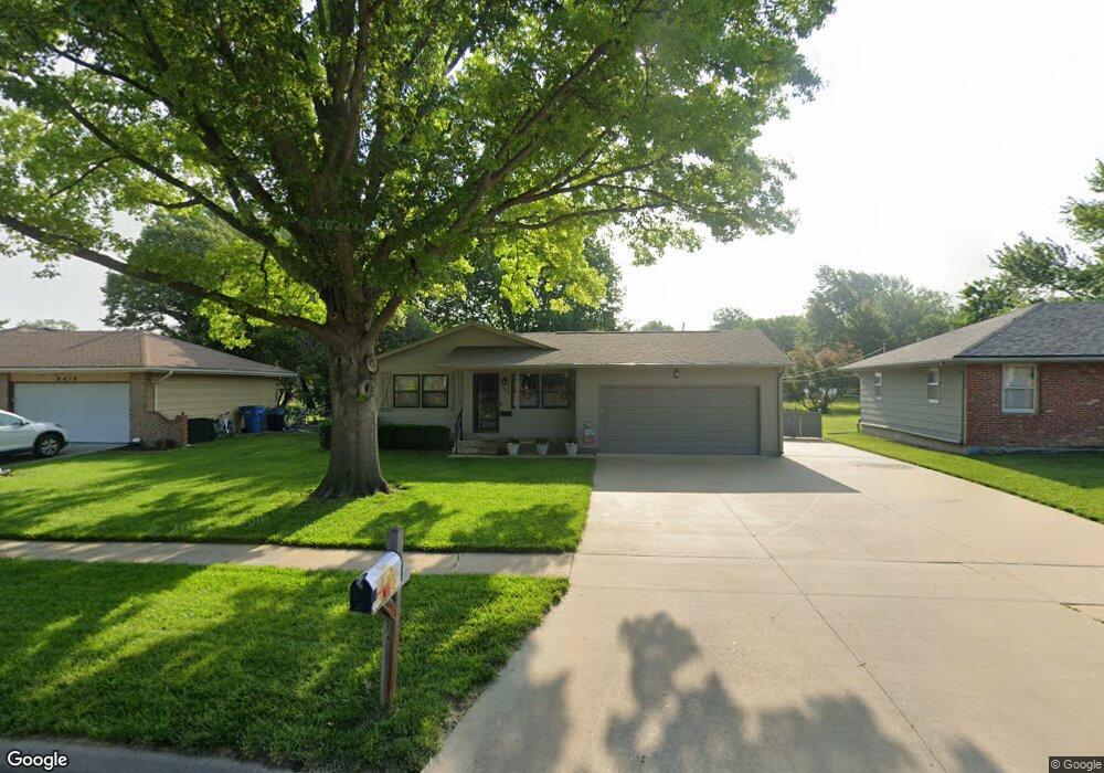 3424 SW Mission Ave, Topeka, KS 66614 - photo 1