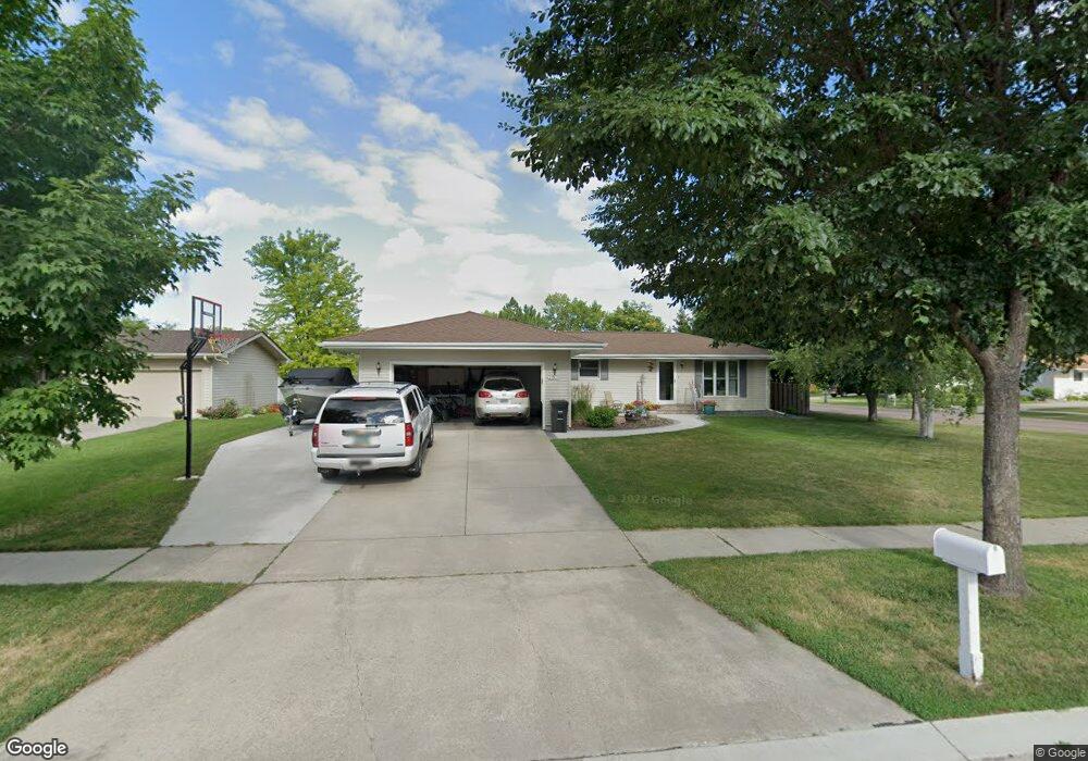 2801 Maple St N, Fargo, ND 58102 - photo 1