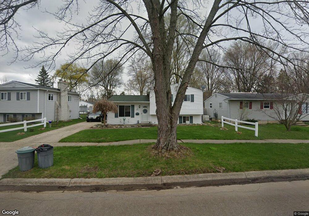 504 Clarion St, Clio, MI 48420 - photo 1