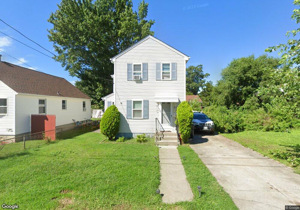 32 Stowe Ave, Riverside, RI 02915 - photo 1