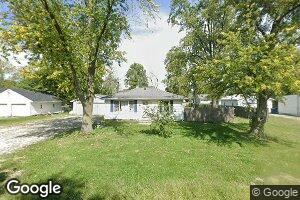 32 W Westway Dr, Decatur, IL 62522