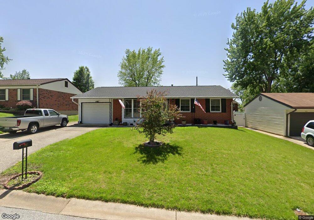 3217 Denton Ln, Saint Charles, MO 63301 - photo 1