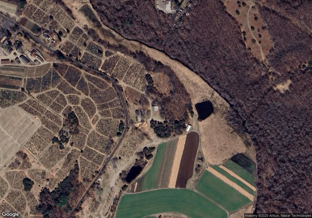 557 Walnut Tree Hill Rd, Shelton, CT 06484 - photo 1