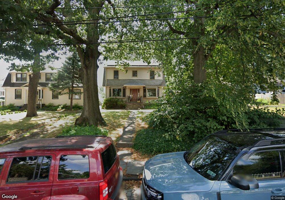 10 Delafield Place, Staten Island, NY 10310 - photo 1