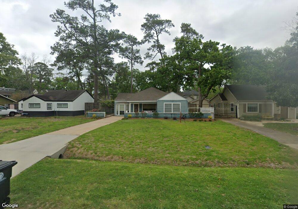 1038 W 42nd St, Houston, TX 77018 - photo 1
