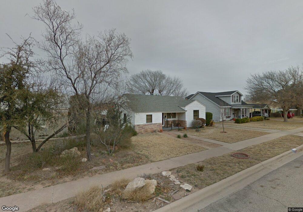 812 W 18th St, Big Spring, TX 79720 - photo 1