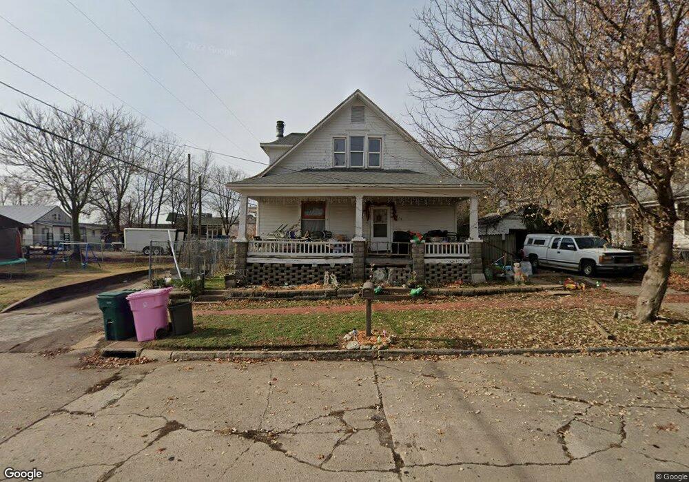 312 N 18th St, Parsons, KS 67357 - photo 1