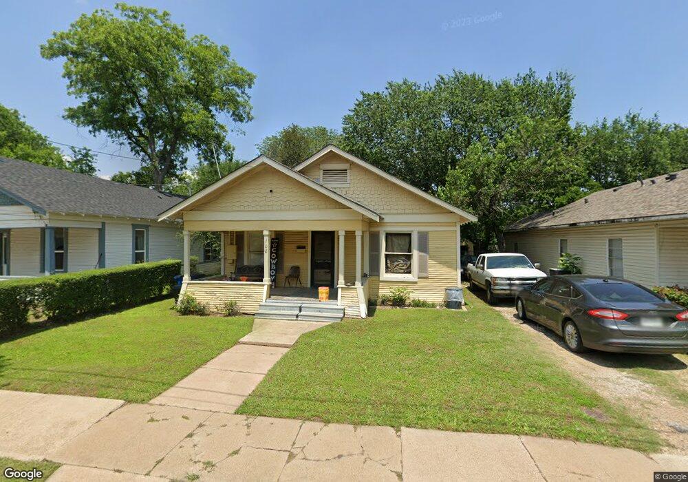 708 N Sherman St, Ennis, TX 75119 - photo 1