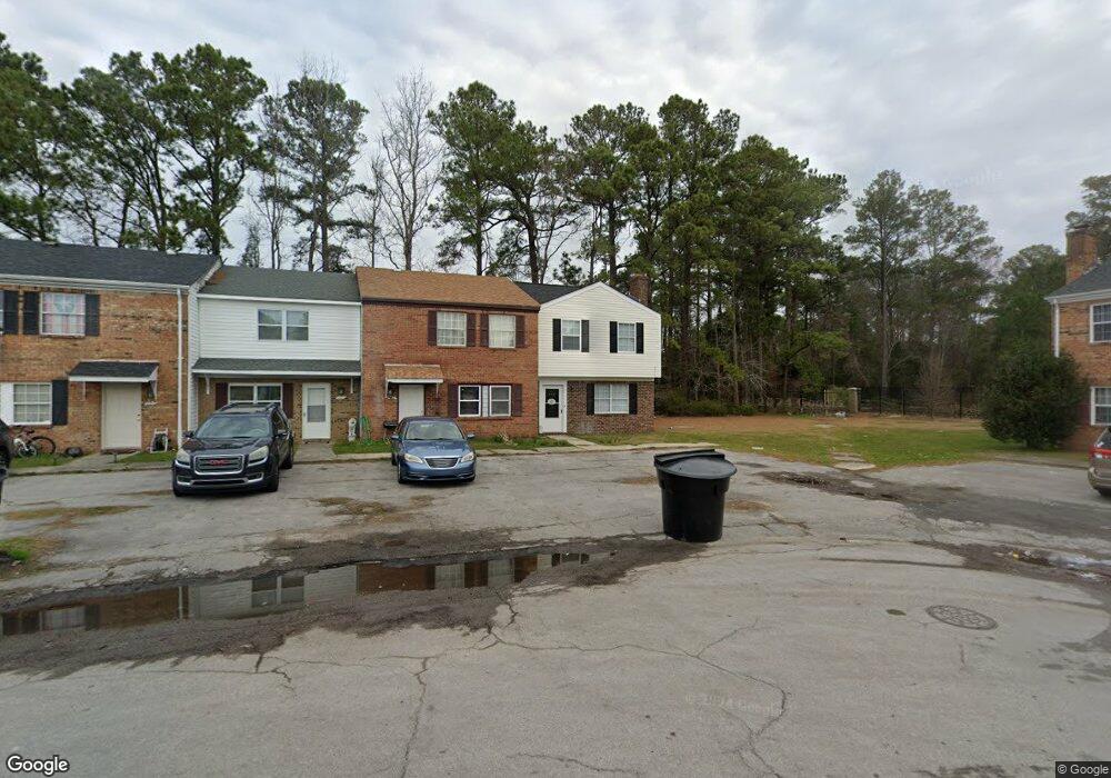 402 Myrtlewood Cir, Jacksonville, NC 28546 - photo 1