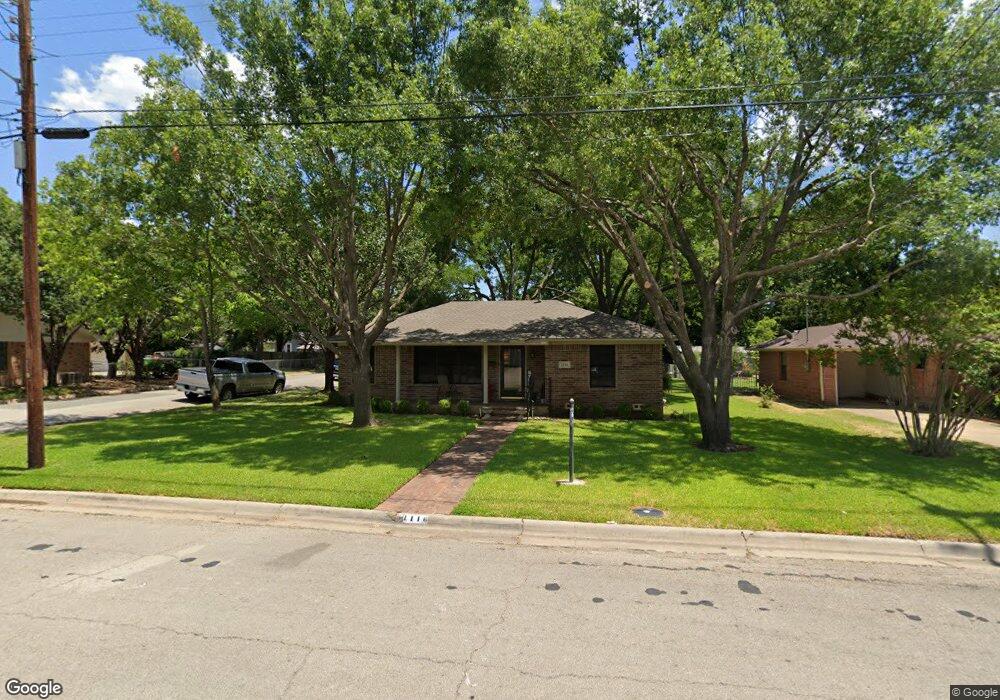 1116 Whaley Dr, Gainesville, TX 76240 - photo 1