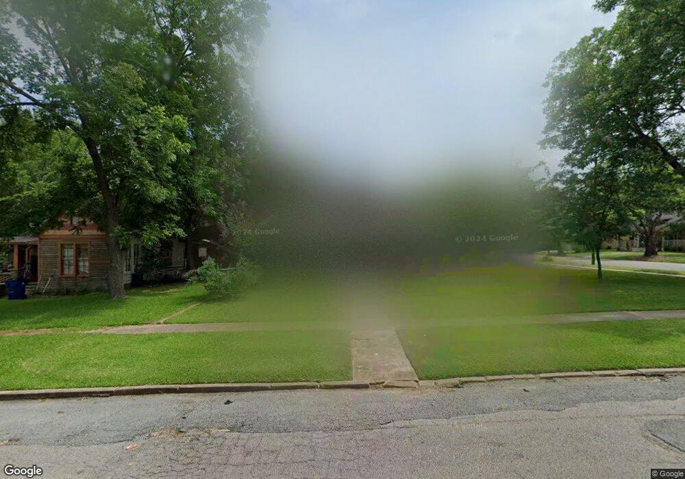 530 W Heron St, Denison, TX 75020 - photo 1