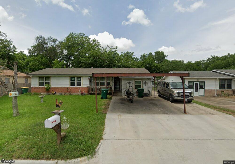 129 Meadowbrook St, Robinson, TX 76706 - photo 1