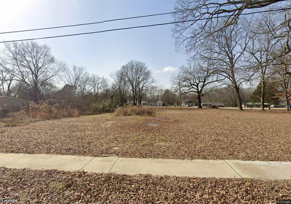 211 N Wilks St, Mc Rae, AR 72102 - photo 1