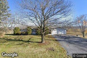 1322 E Mattie Rd, Breezewood, PA 15533